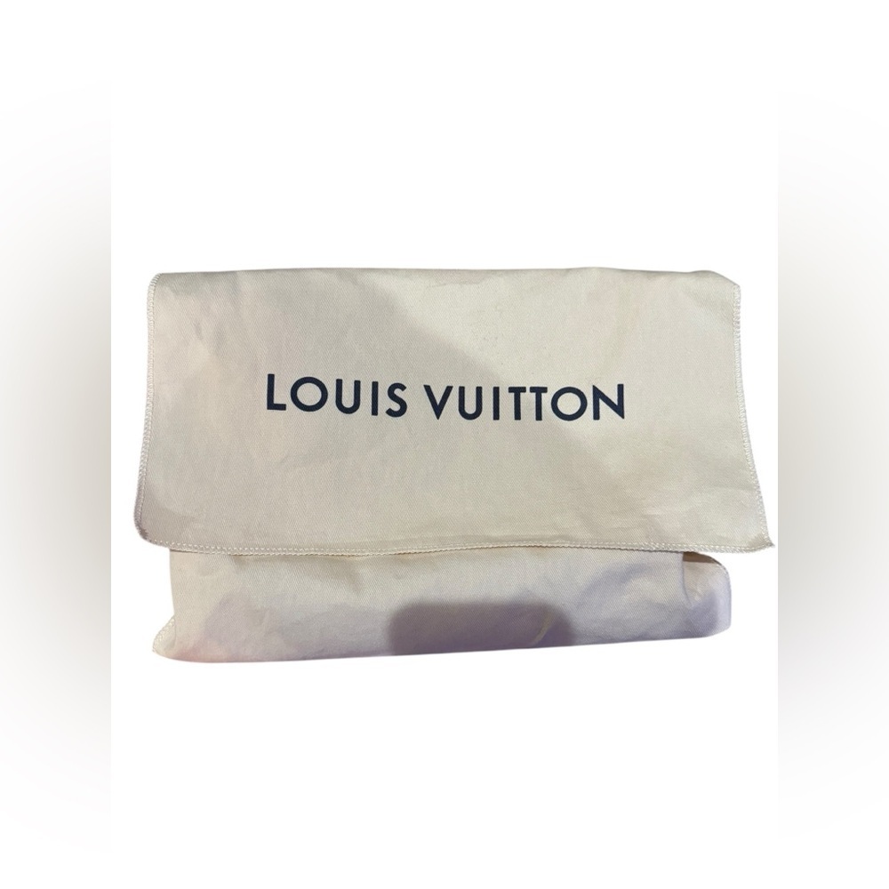 Louis Vuitton Mini Dauphine - Picture 8 of 10